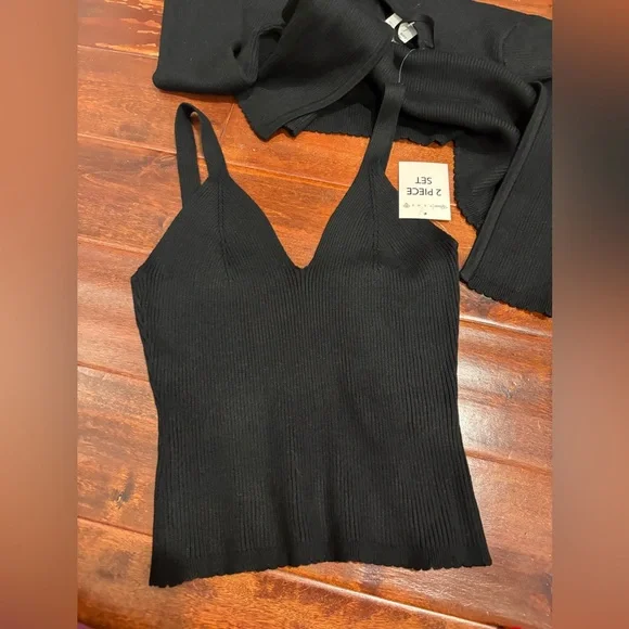 FAME NWT Two Pc Set Black Women's Cardigan & Top, Medium - Picture 3 of 6